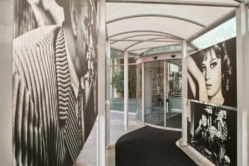 Hotel Studios 2
