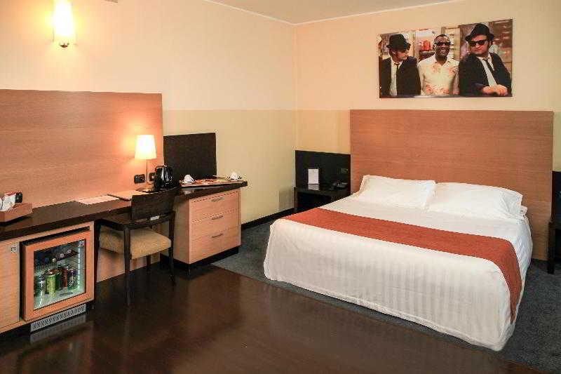 Hotel Studios 3