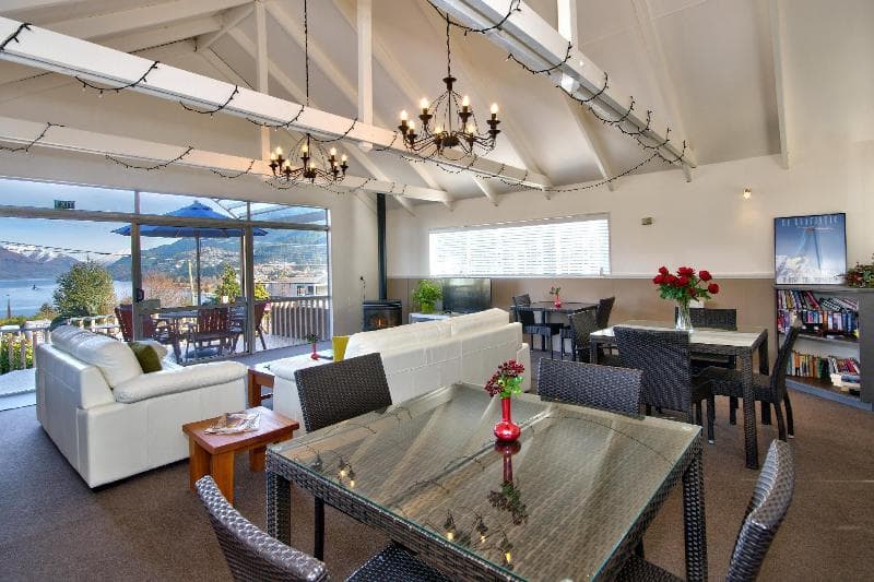 Melbourne Lodge main