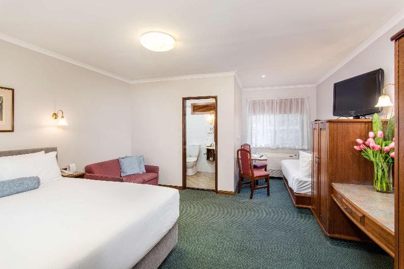Adelaide Inn 4