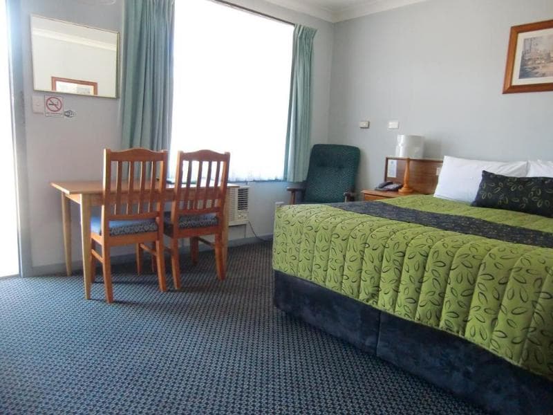 Bairnsdale Kansas City Motel 5