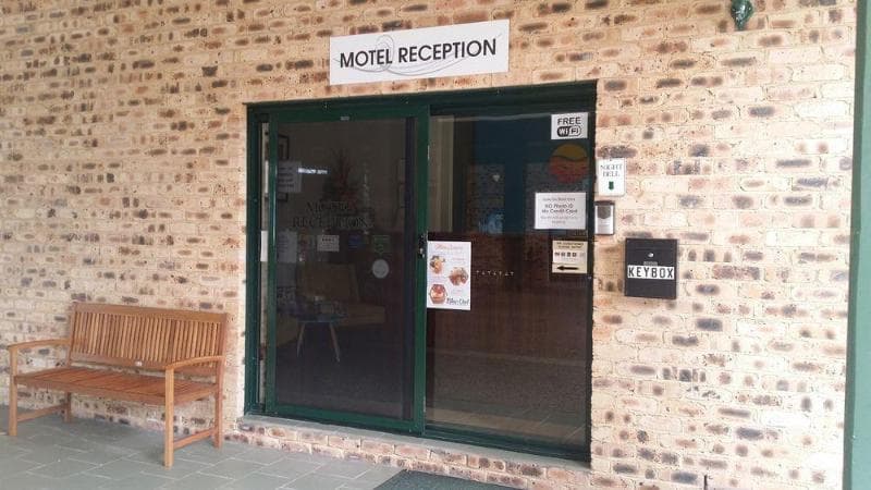 Bayswater Tweed Motel 4