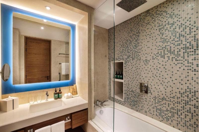 Tumbi West Palm Beach Hotel Dubai, Tapestry Collection by Hilton 4