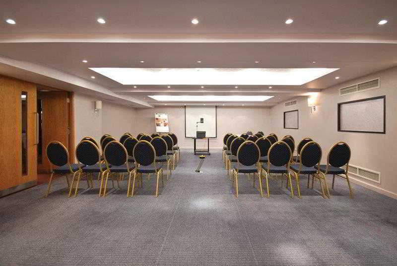 Donnington Manor Hotel 5