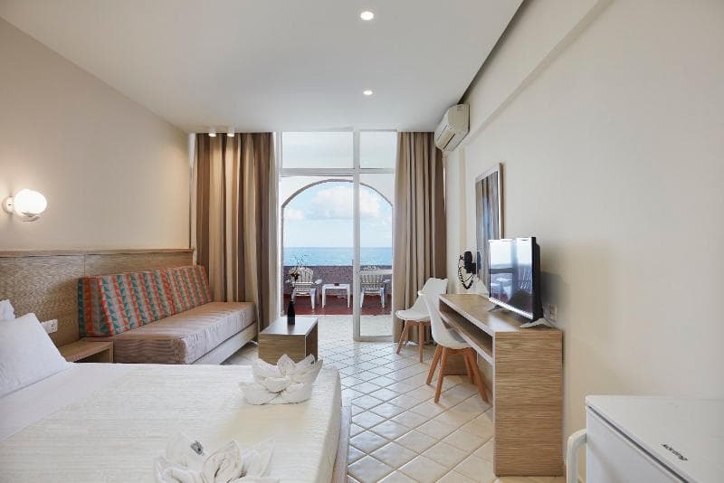 Europa Resort Hotel 4