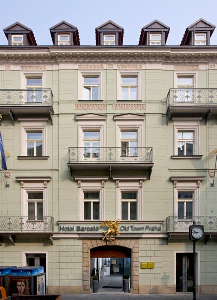 Hotel Golden Angel main