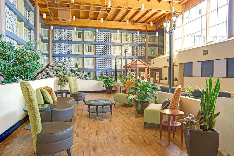 Ramada Plaza by Wyndham Charlotte Airport Conference Center 5