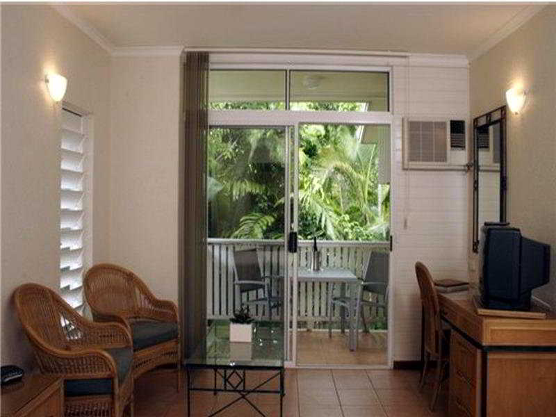 Port Douglas Retreat 5