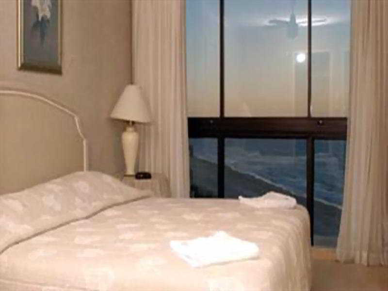 Hi Surf Beachfront Resort Apartments 3