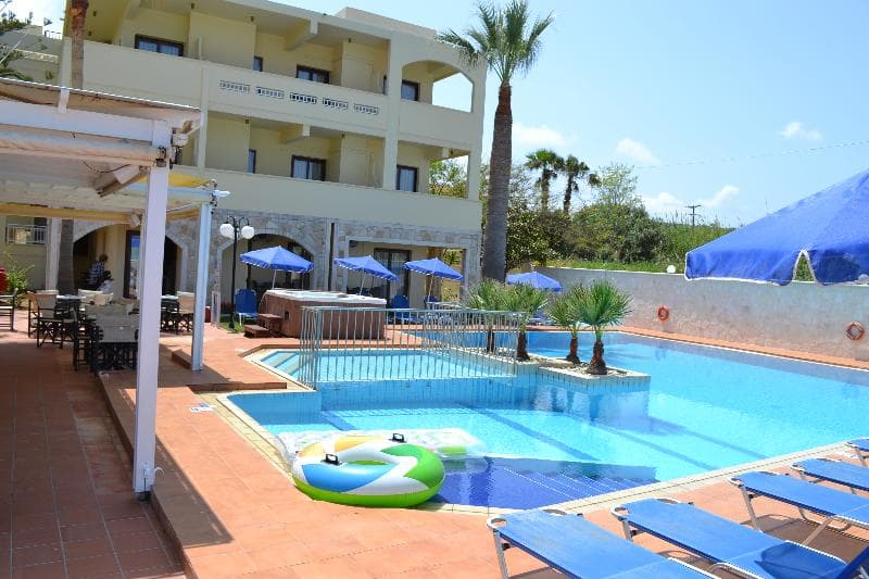 Sunny Suites Apartments 4