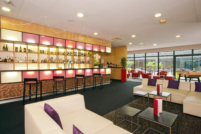 LIEUSAINT - Residhome Appart Hotel Suites Paris Sénart main