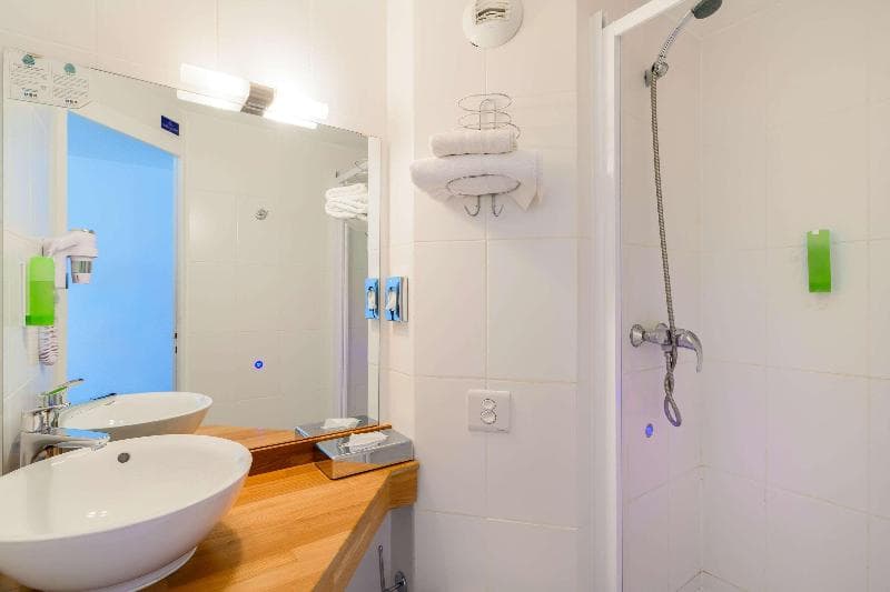 Hotel Kyriad Lille Mons En Baroeul 3