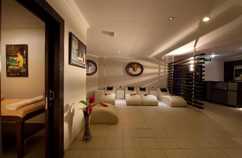 Miramare Queen Hotel 4