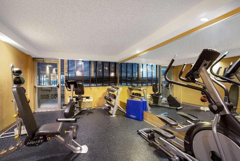 La Quinta Inn & Suites By Wyndham Manchester
