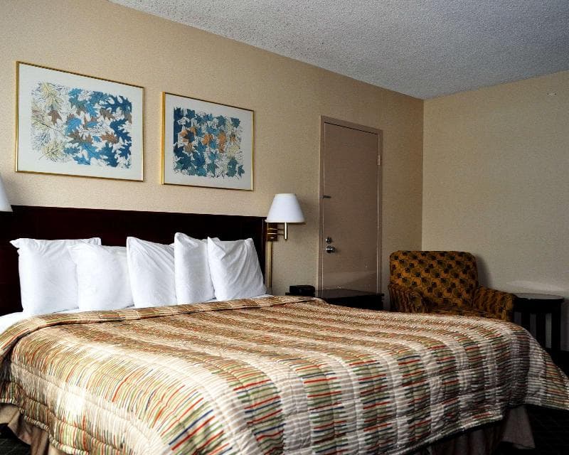 Rodeway Inn 2