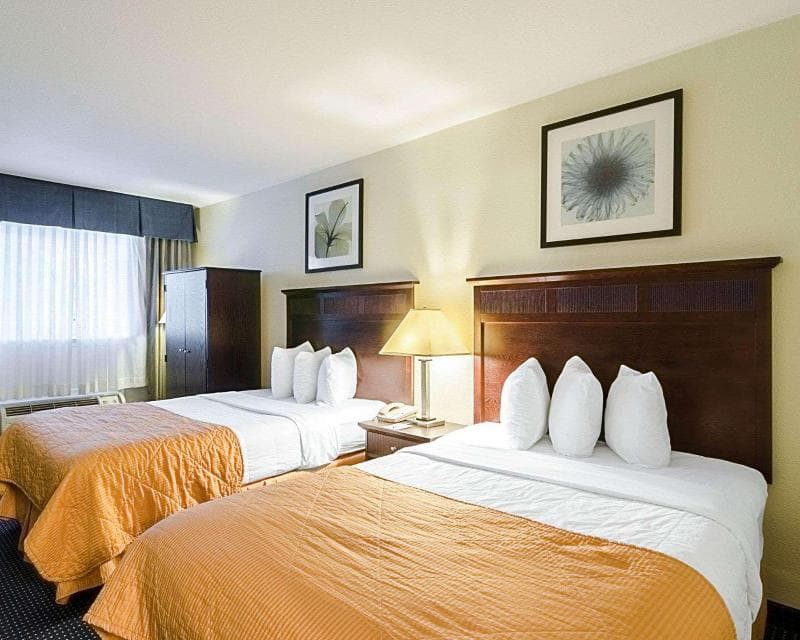 Rodeway Inn & Suites Williamsburg Central 4