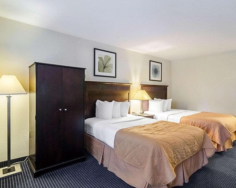 Rodeway Inn & Suites Williamsburg Central 5