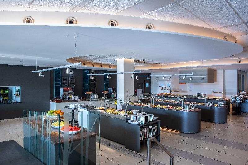 Mayfair Hotel 3