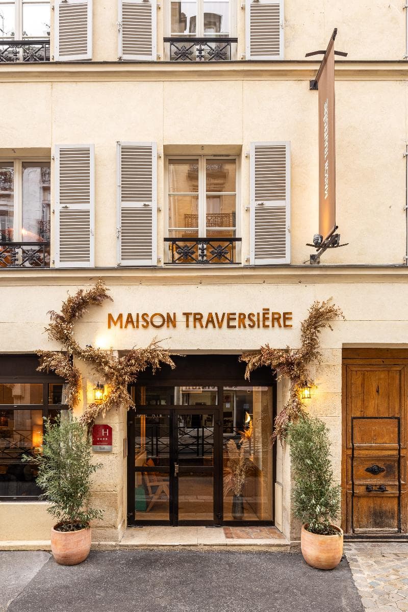 Maison Traversière main