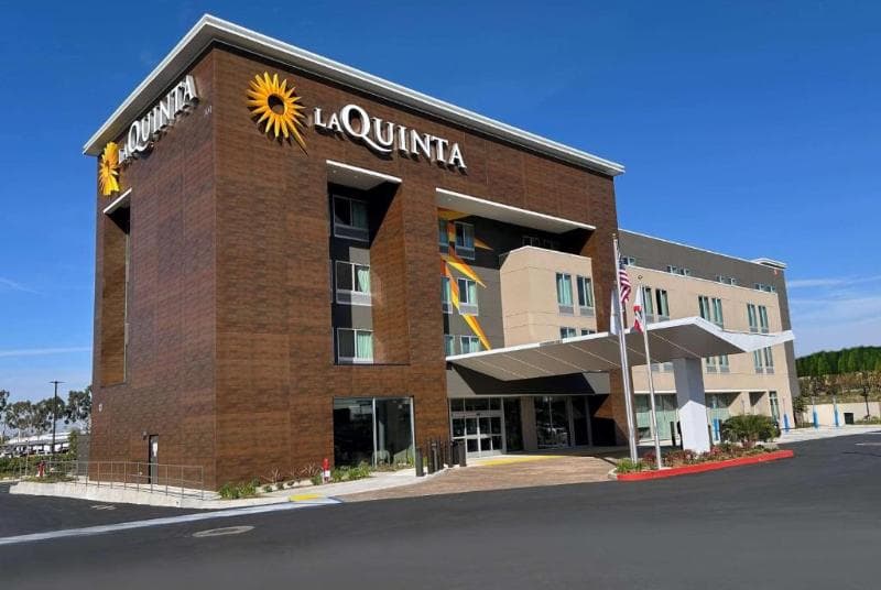 La Quinta Inn & Suites by Wyndham La Habra photo 1