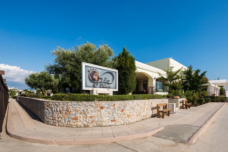 Gaia Palace Hotel 4