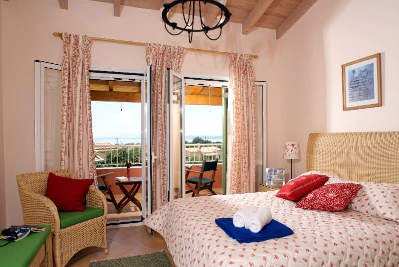 La Riviera Barbati Seaside Luxurious Apartments & Villas 4