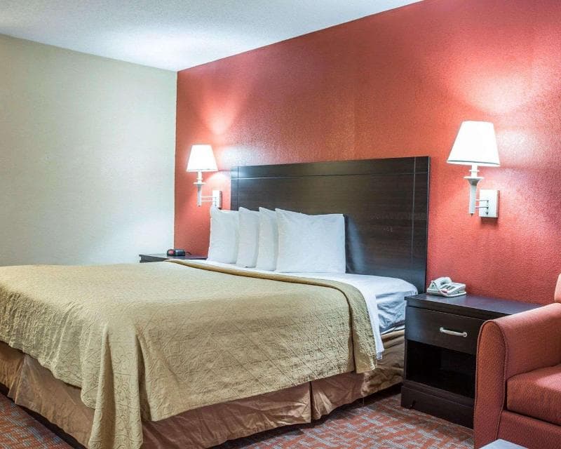Quality Inn & Suites (Monroe) 2