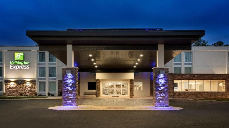 Holiday Inn Express Williamsbrg Busch Gardens Area photo 1