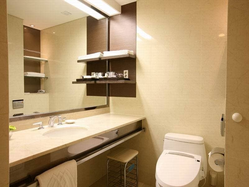 The Suites Hotel Jeju 5