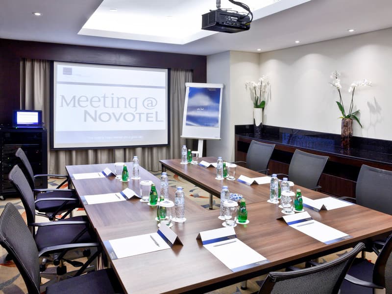 Novotel Dubai Deira City Centre photo 1