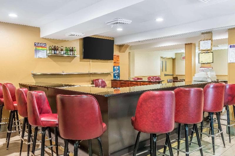 Quality Inn Philadelphia Airport photo 1