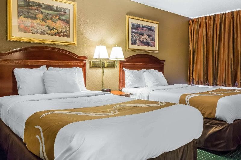 Quality Inn Philadelphia Airport 2