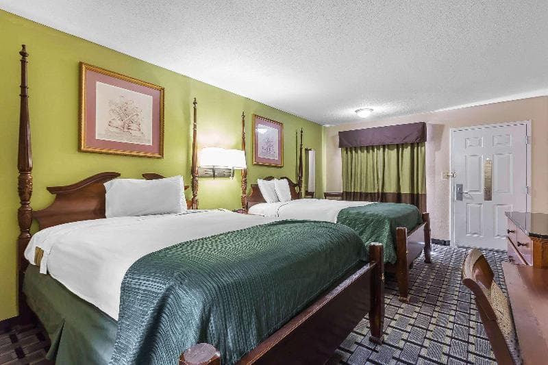 Rodeway Inn Augusta 2