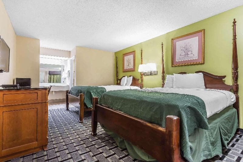 Rodeway Inn Augusta 4