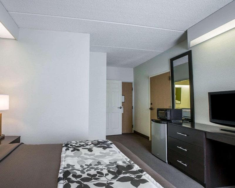 Sleep Inn (Sevierville) 2