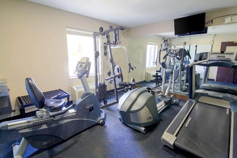 Sleep Inn & Suites Chesapeake - Portsmouth photo 1