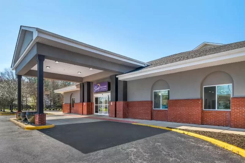 Oyster Point Inn & Suites photo 1