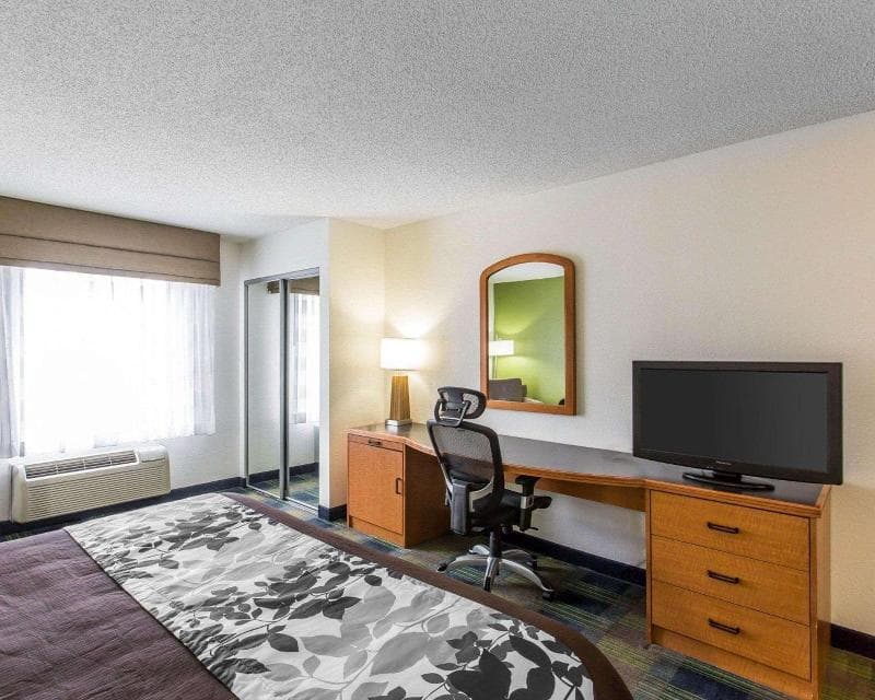 Sleep Inn & Suites Smyrna 5