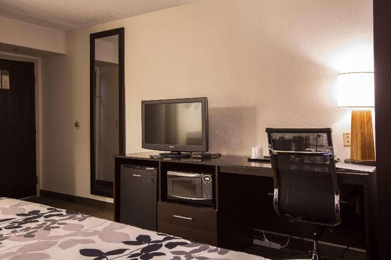 Sleep Inn Airport College Park 5