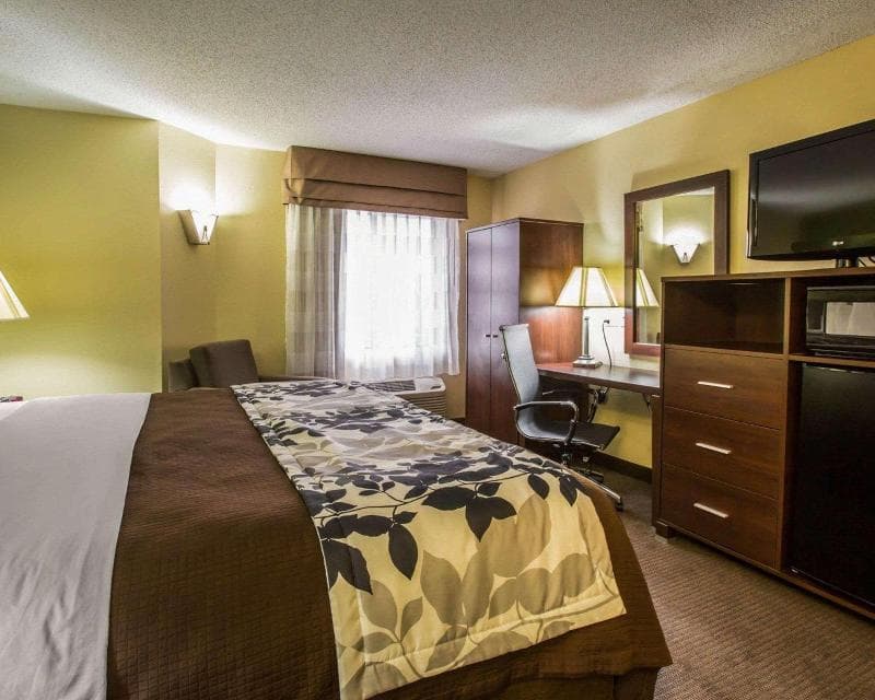 Sleep Inn West 3
