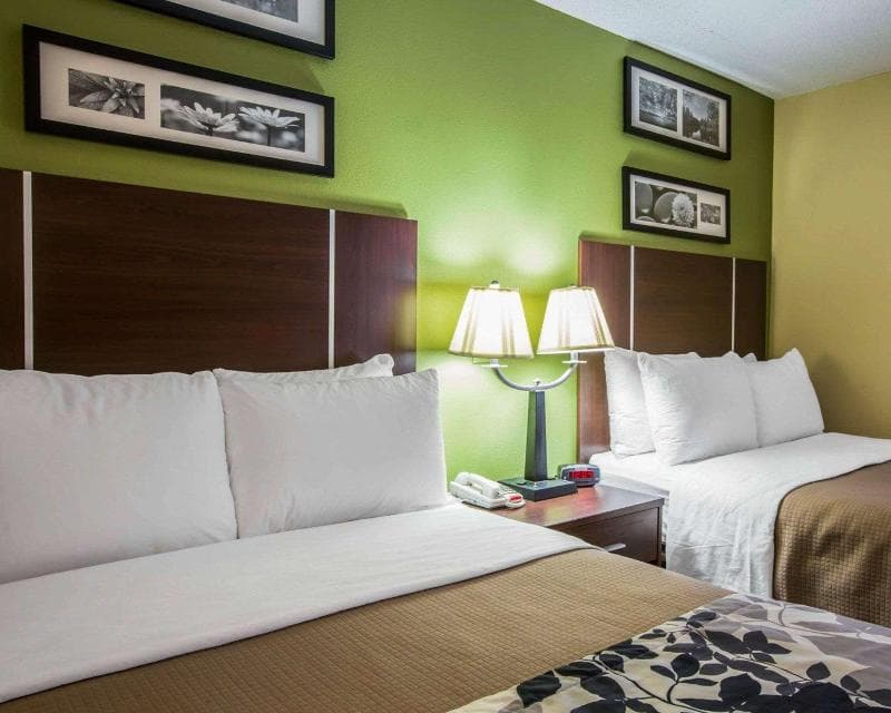 Sleep Inn West 4
