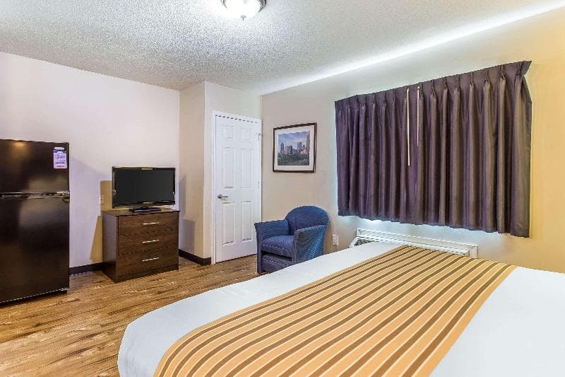 Suburban Extended Stay Hotel 3