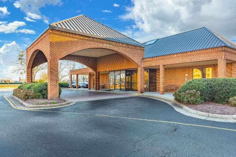 Comfort Suites photo 1