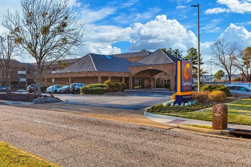 Comfort Suites 3