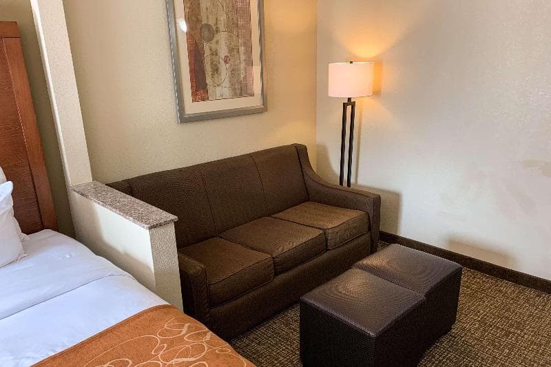 Comfort Suites Columbus 2