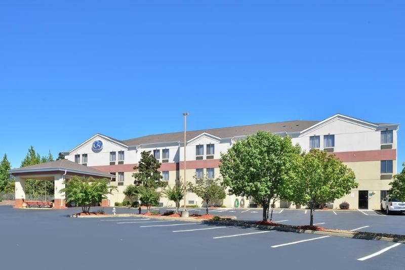 Comfort Suites Cordova 5