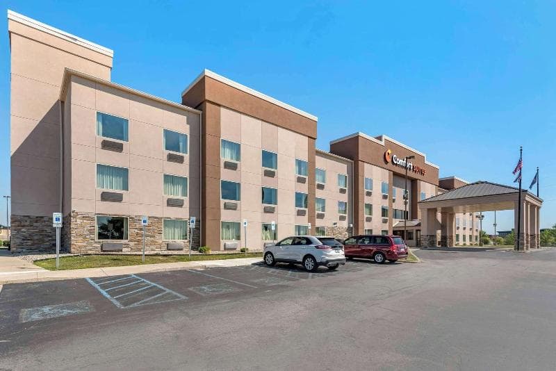 Comfort Suites South 5