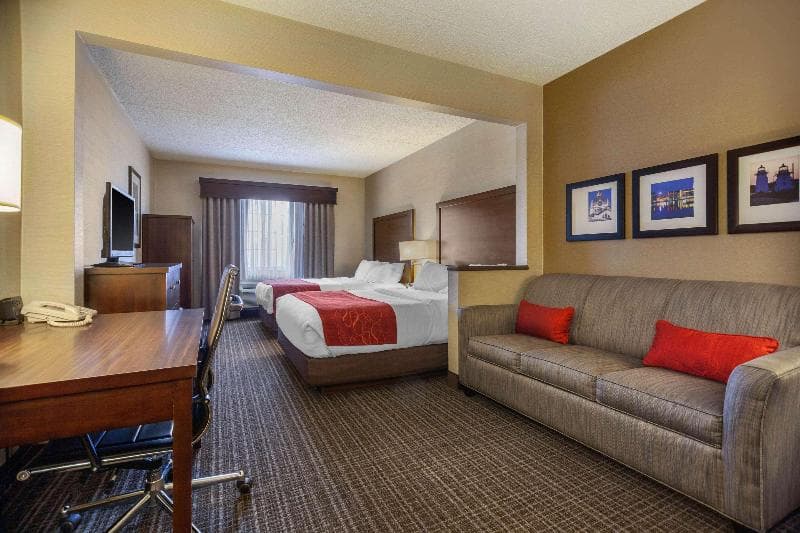 Comfort Suites 3