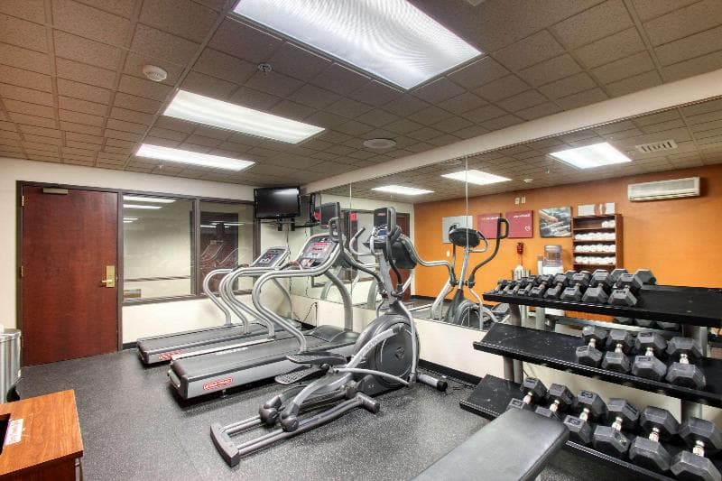 Comfort Suites Madison 5