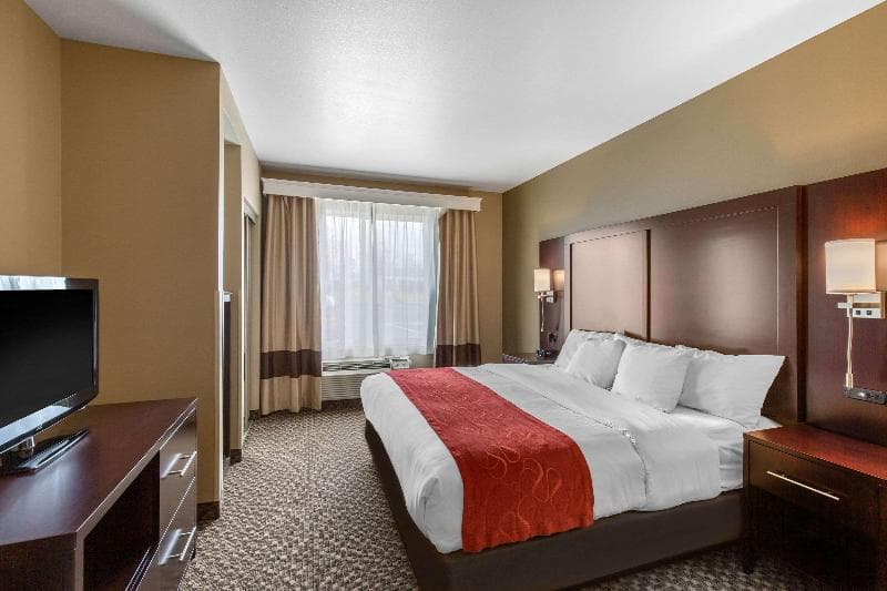 Comfort Suites 3